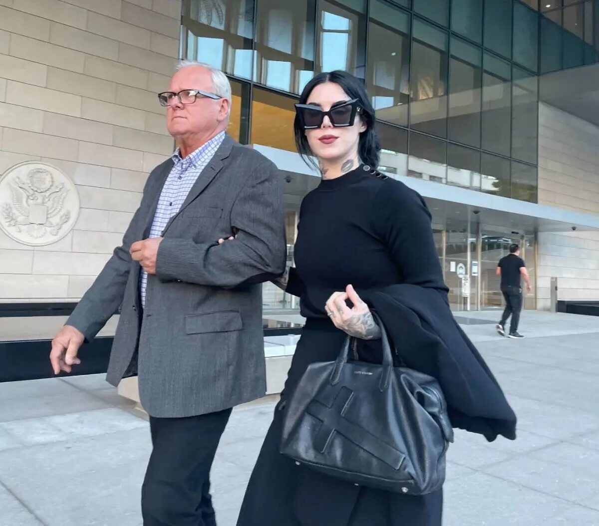 Kat Von D deixando o tribunal federal de Los Angeles